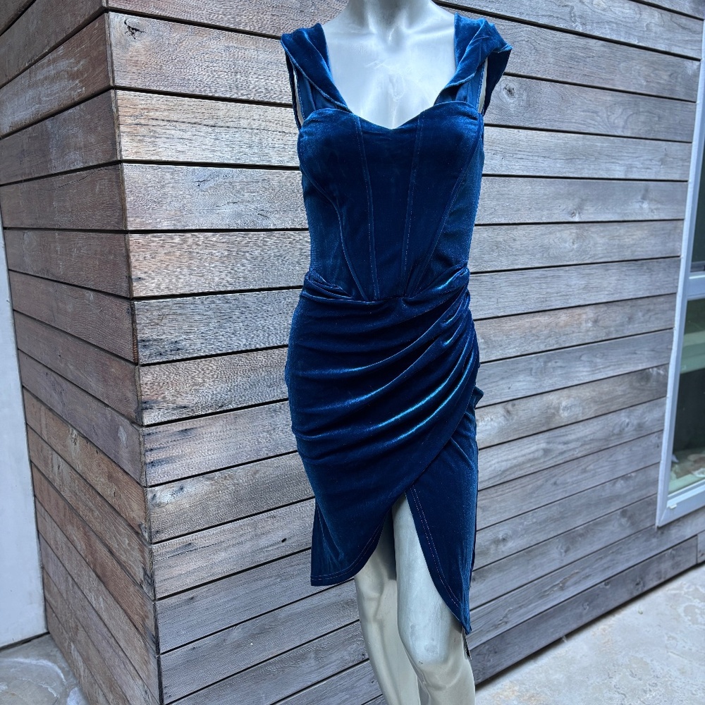 Solado navy velvet mid dress